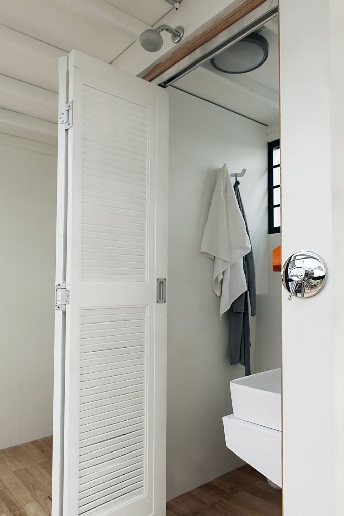 Pod-iDLADLA-bathroom-door-photographed-by-Brett-Rubin