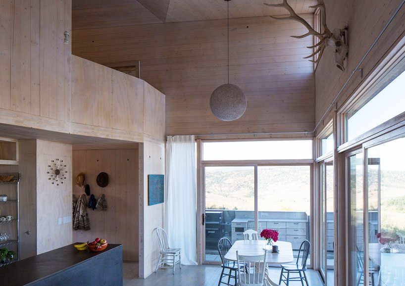 platform-architecture-design-sky-house-oroville-designboom-04